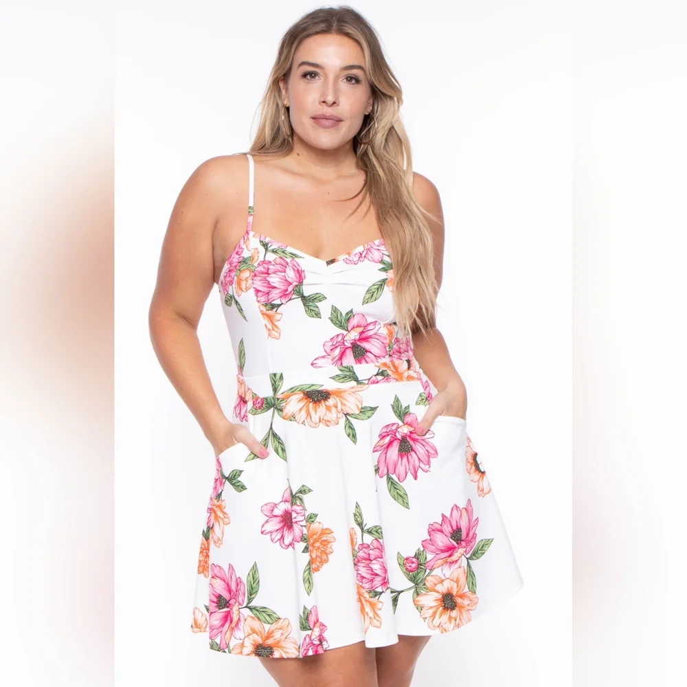 NEW NWOT CurvySense Plus Size Cream Blossom Floral Dress Size 4XL - Picture 2 of 7